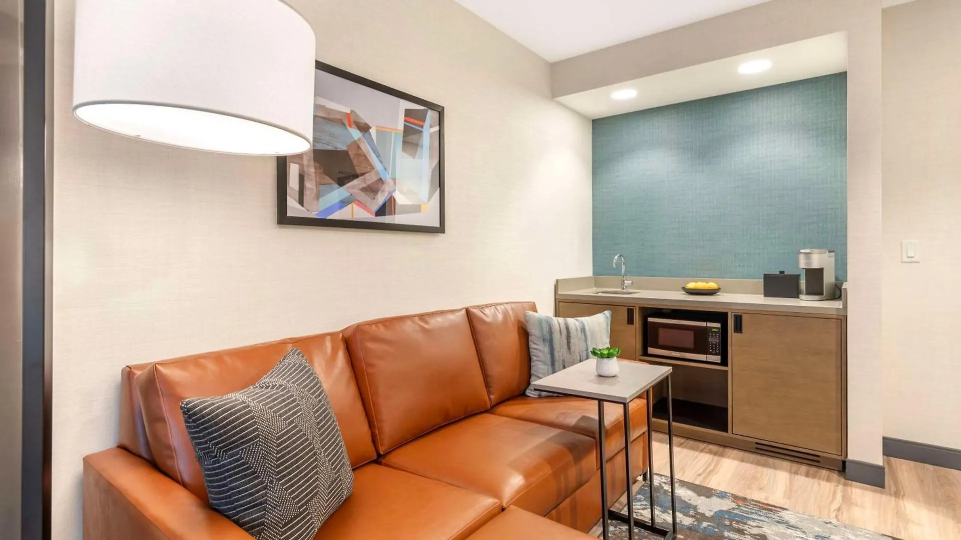 Cambria Hotel Denver Downtown Rino