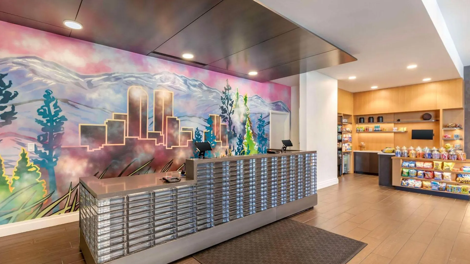 Cambria Hotel Denver Downtown Rino
